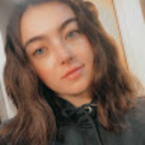 Meet your Posher, Karlee - Picture 1 of 1